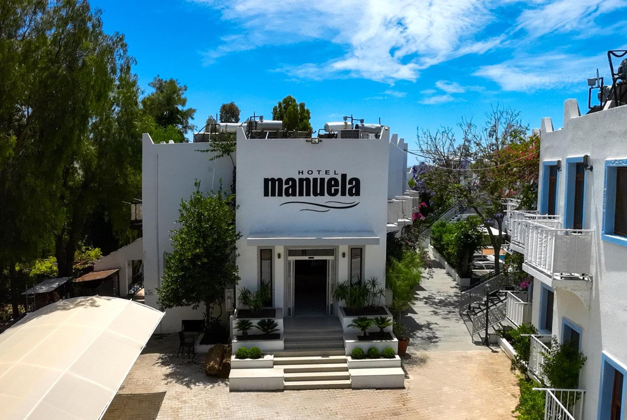 Manuela Boutique 3*